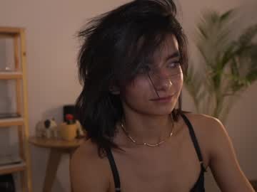 webcam girl urcutelinda live cam image #9915993
