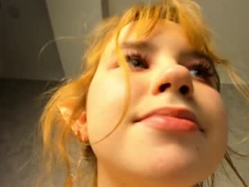 webcam girl nia_sato live cam image #1800959