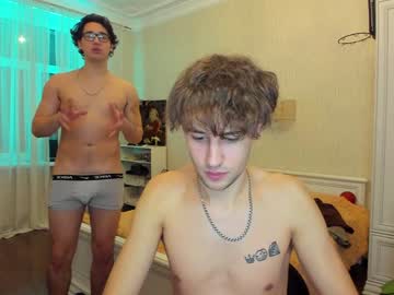 webcam man purple_gang live cam image #1134147