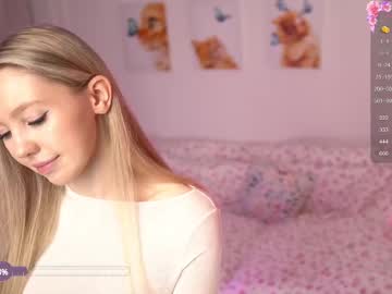 webcam girl avroramy live cam image #11851688