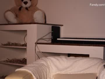 webcam girl stella_and_stephan live cam image #3755582