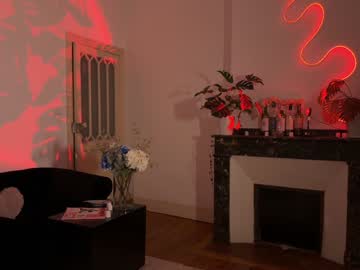 webcam girl deniseone live cam image #12749081