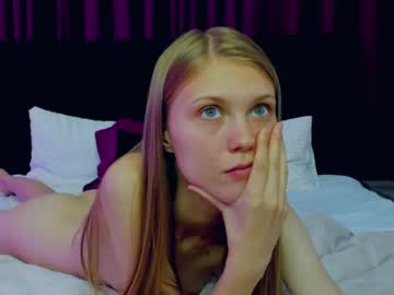 webcam girl phoebepaw live cam image #9928080