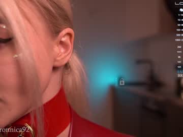 webcam girl bronnica live cam image #4242424