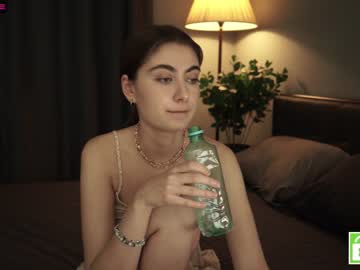 webcam girl tessarosse_ live cam image #6318741