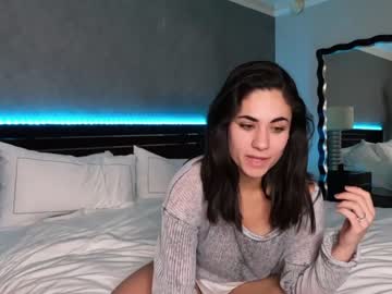 webcam couple ari_lovexo live cam image #7959827