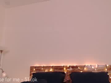 webcam girl yourlovelykat live cam image #12560488