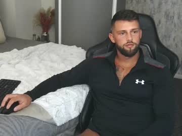 webcam man youzername2 live cam image #4602570