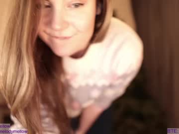 webcam girl in_tune live cam image #4358497