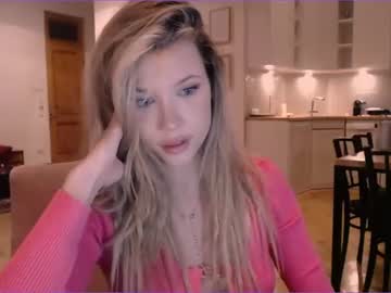 webcam girl bitter_moon live cam image #4331429