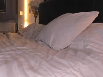 webcam girl lil_mayaa live cam image #2227508