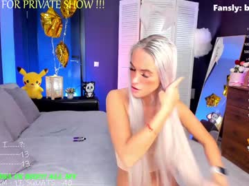 webcam girl blush_mikki live cam image #10306936