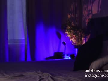 webcam girl adelelove live cam image #1099876