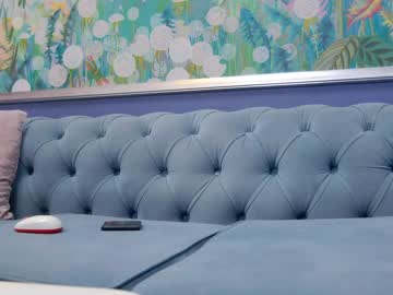 webcam girl kriskras__ live cam image #9305474