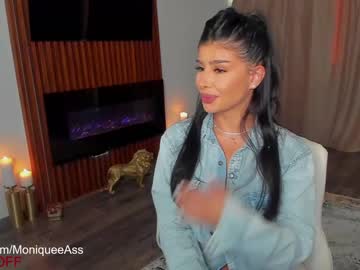 webcam girl moniqueeass live cam image #3294770