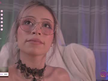 webcam girl soficb live cam image #9090507