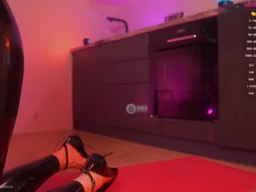 webcam girl bronnica live cam image #1563525