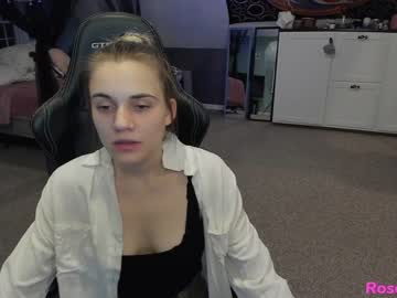 webcam couple rose_carter live cam image #1230487