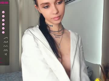 webcam girl elfas_cute live cam image #6432773