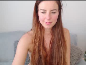 webcam girl emerald_kittycat live cam image #927885