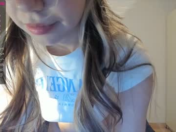 webcam girl deniseone live cam image #4710743