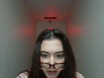 webcam girl lovelyqueenaria live cam image #11095588