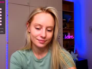 webcam girl callme_star live cam image #5842448