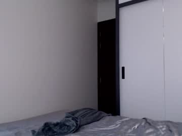webcam girl parisbabyxox live cam image #12195476