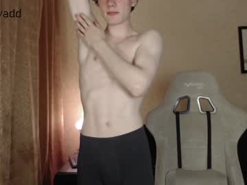 webcam man callmenineoneseven live cam image #3143398