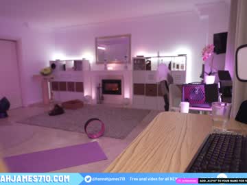 webcam girl hannahjames710 live cam image #1975180