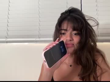 webcam girl pouty_selena live cam image #10476602