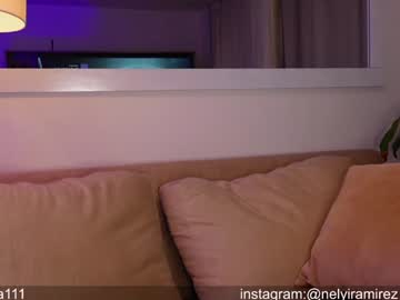 webcam girl mia_paulina live cam image #10153116