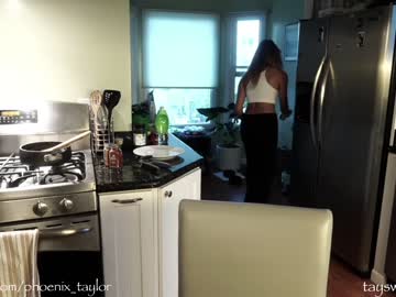 webcam girl phoenix_taylor live cam image #3327631