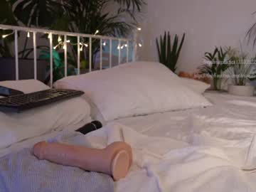 webcam girl _deepthroatgalactica live cam image #1840274