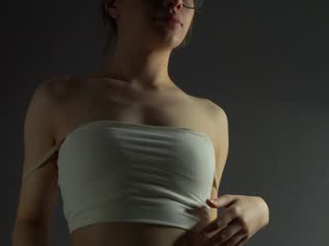 webcam girl gidzenda live cam image #9587956