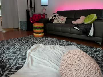 webcam girl skyewatson live cam image #10022825