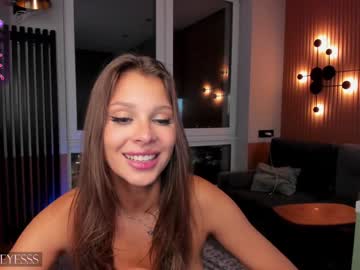 webcam girl _catchmeifyoucan live cam image #11471884