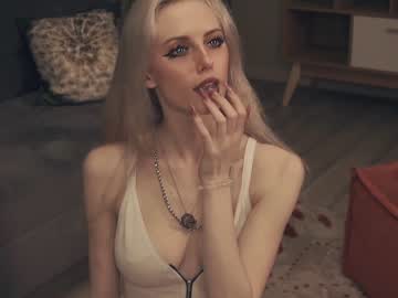 webcam girl audreycarvin live cam image #8692553