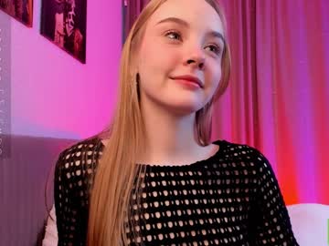 webcam girl lissa_meooow live cam image #8497483