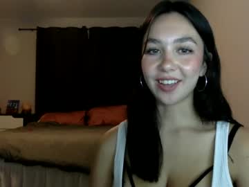 webcam girl isabellelayla live cam image #13001174
