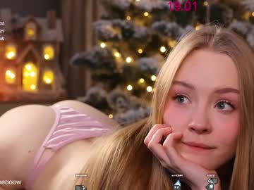 webcam girl lissa_meooow live cam image #11629836