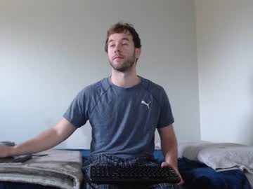 webcam man coffeelounge live cam image #4633389