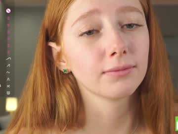 webcam girl margarethowell live cam image #12845056