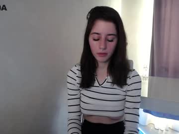 webcam girl kate_lewis live cam image #3796183