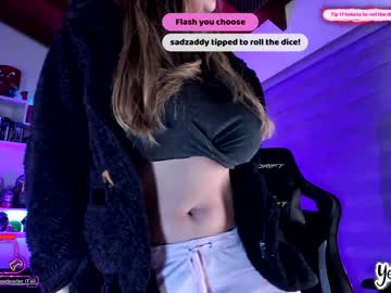 webcam girl yesikasaenz live cam image #3579270