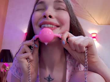 webcam girl immature_babyy live cam image #2278764