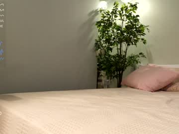 webcam girl ronny_ponny live cam image #7047772