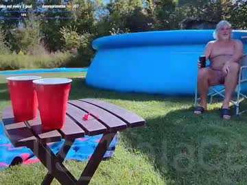 webcam couple ells_palace live cam image #10378695