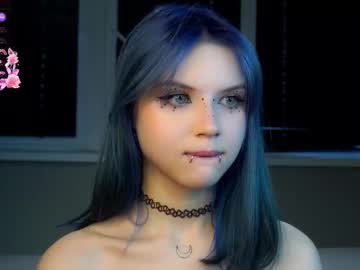 webcam girl merciabawden live cam image #12491062