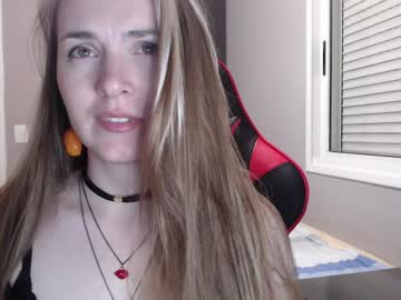 webcam girl naughty_popa live cam image #10890852